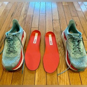 Hoka Clifton 8 size 10.5